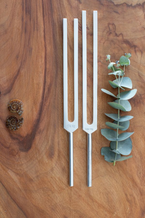 144 Hz, 174 Hz tuning forks